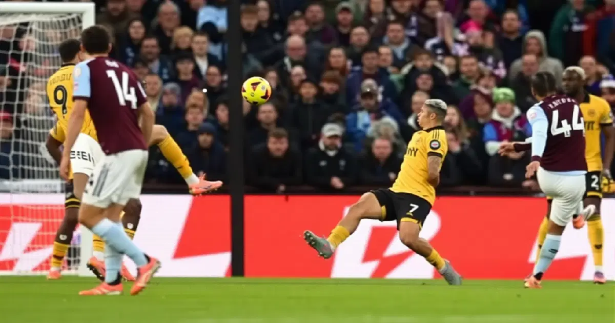 Астон Вилла побила рекорд АПЛ по голам из-за пределов штрафной