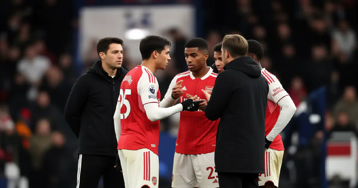 Арсенал упустил шанс увеличить отрыв в АПЛ: ничья с Челси на выезде