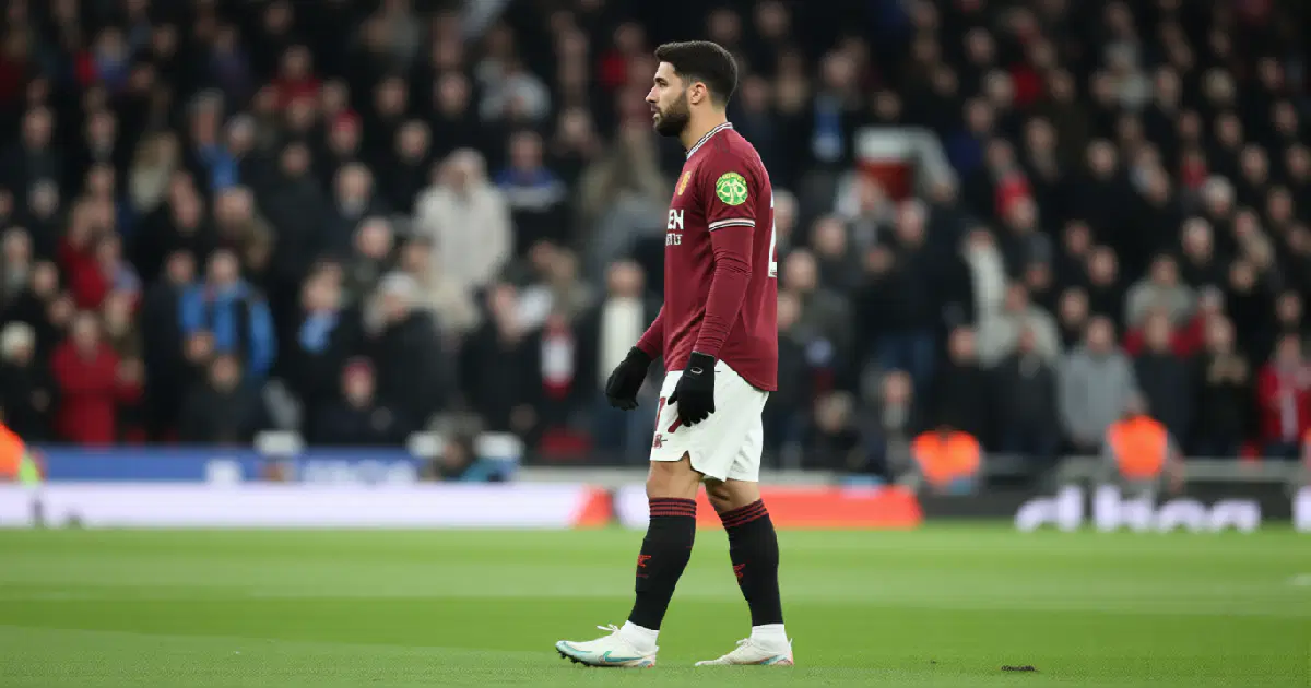 Футболист Пакета избежал дополнительной дисквалификации от ФА