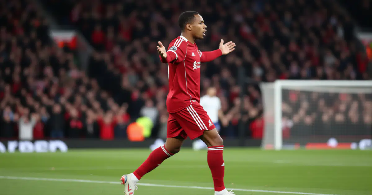 Ван Дейк переживает спад формы: голландец далёк от своего императорского уровня