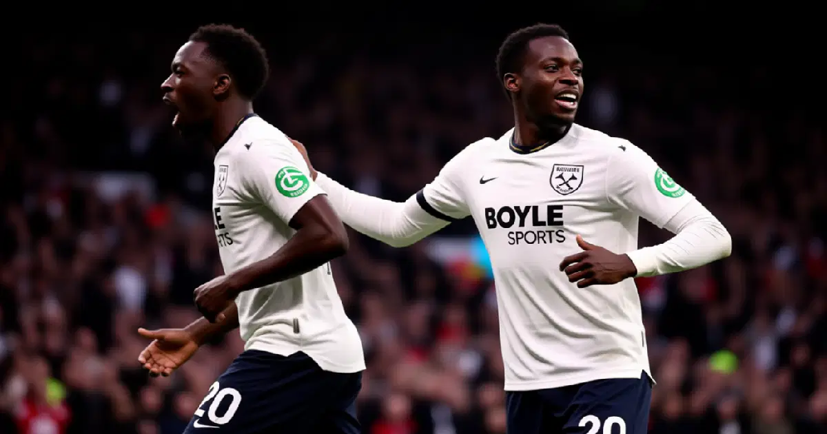 ШОК НА ОЛД ТРАФФОРД: Манчестер Юнайтед сыграл вничью с Вест Хэмом благодаря первому голу Магассы