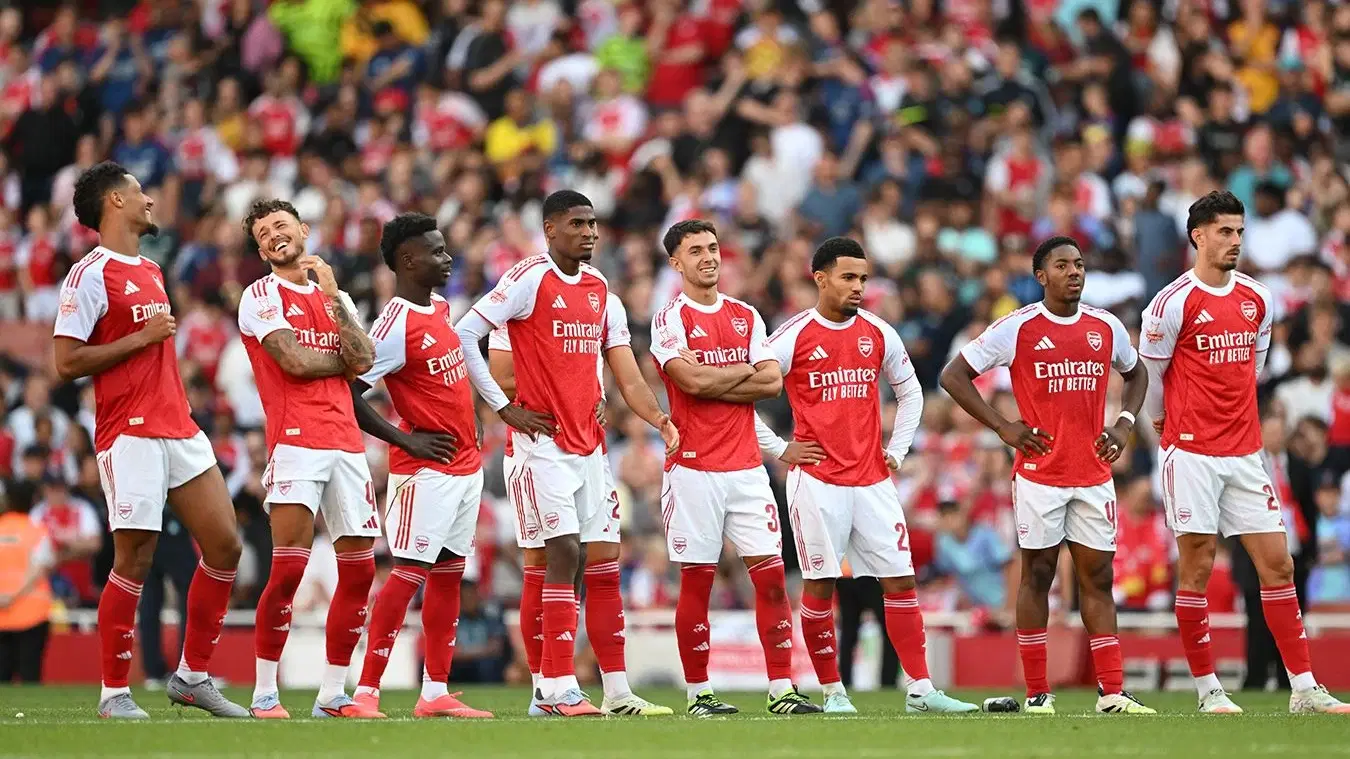 Чемпионская гонка 2025/26: почему Арсенал опережает Манчестер, и чего ждать фанатам из Казахстана